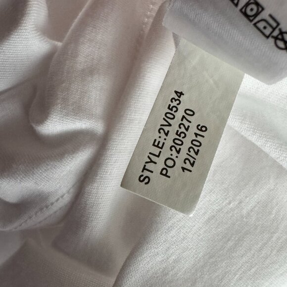 Vineyard Vines Easter Pocket T-Shirt Womens Small Short Sleeve White TP-3351 - Picture 9 of 9